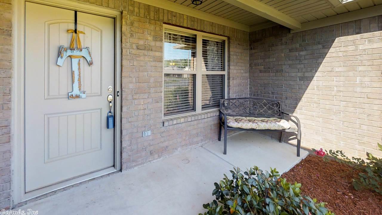 2835 Clover Ln, Conway, AR 72032 photo 2