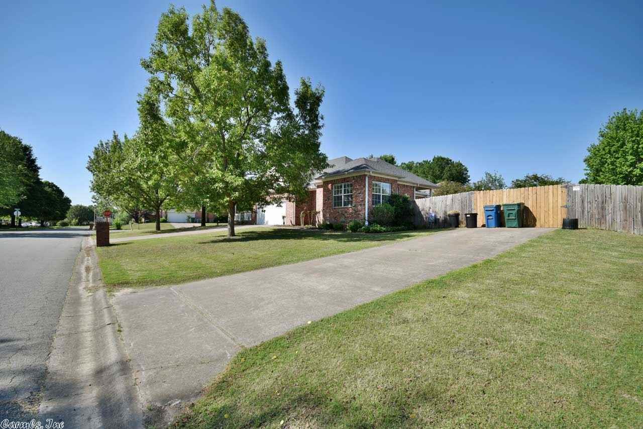 1705 John Bryant, Conway, AR 72034 photo 2