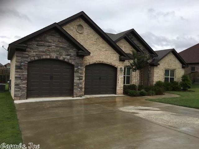 2143 Avondale Dr, Benton, AR 72019 photo 3