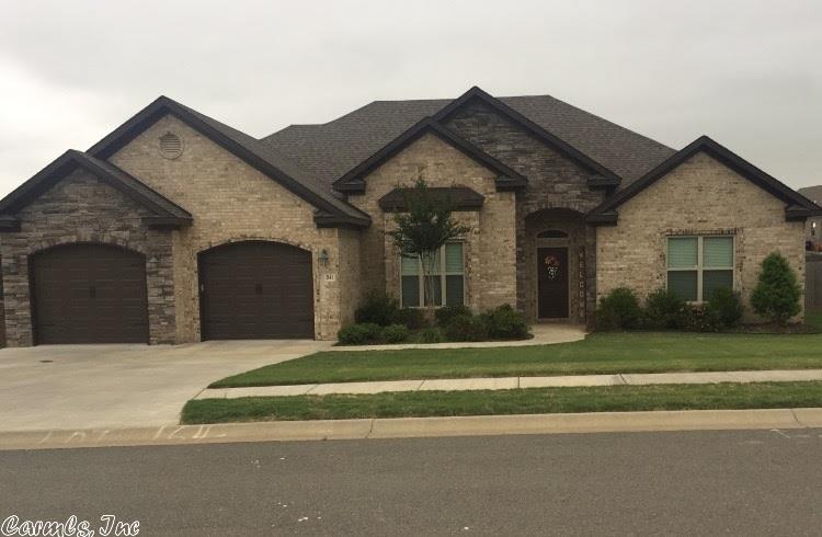 2143 Avondale Dr, Benton, AR 72019 photo 1