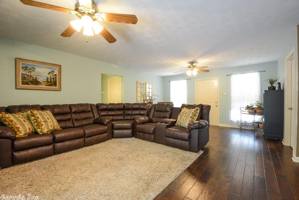 3 Raleigh Ln, Alexander, AR 72002 photo 2