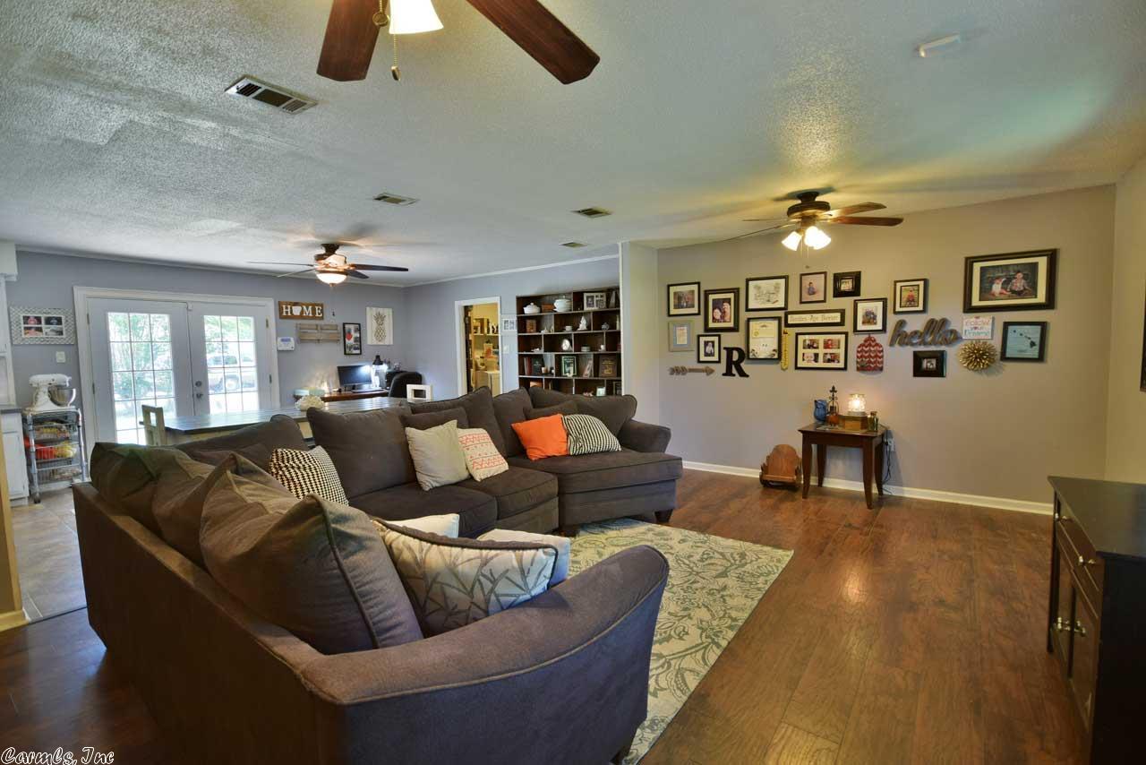 600 S Davis, Conway, AR 72034 photo 12