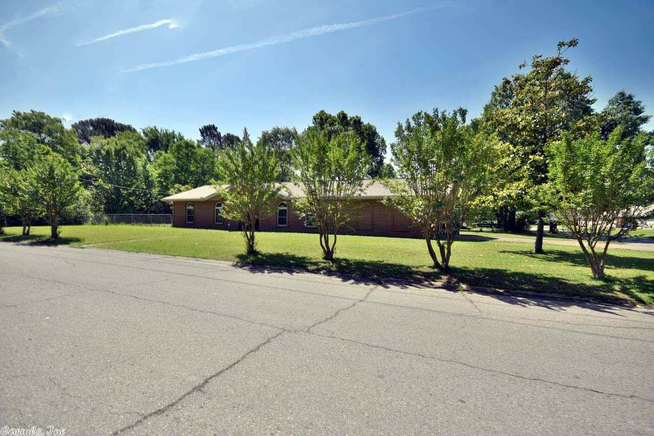 600 S Davis, Conway, AR 72034 photo 3