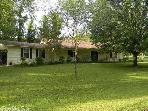 9225 Marie Pl, Pine Bluff, AR 71603 photo 2