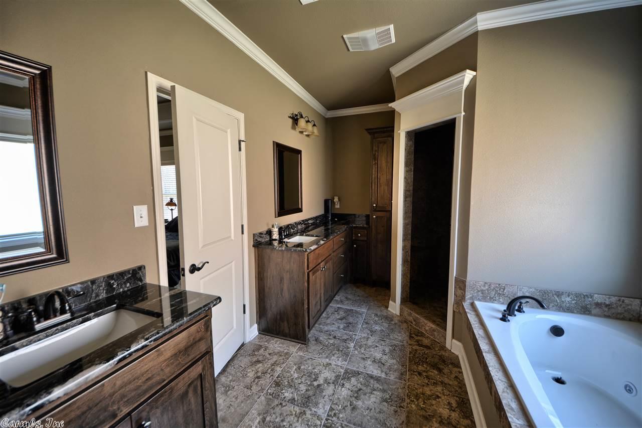 913 Hunter Lee Dr, Bryant, AR 72022 photo 12