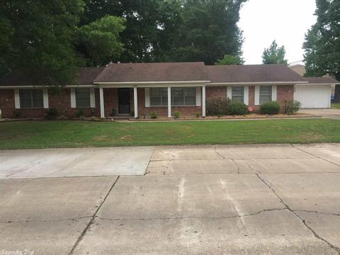 1306 Bellemeade, Conway, AR 72034 photo 1