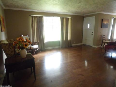 402 E Cedar Street St, Warren, AR 71671 photo 6