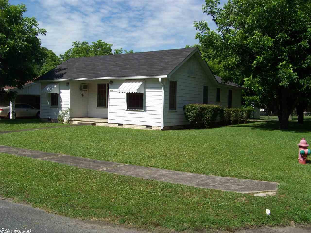 904 Wallace St, Malvern, AR 72104 photo 2