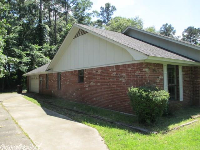 1106 Fairway Dr, Pine Bluff, AR 71603 photo 5
