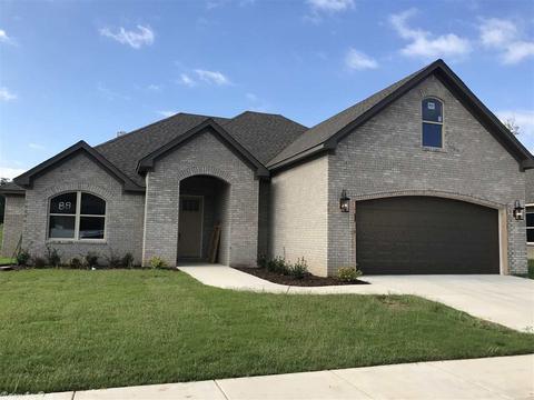 1707 Vine Maple Dr, Benton, AR 72019 photo 1