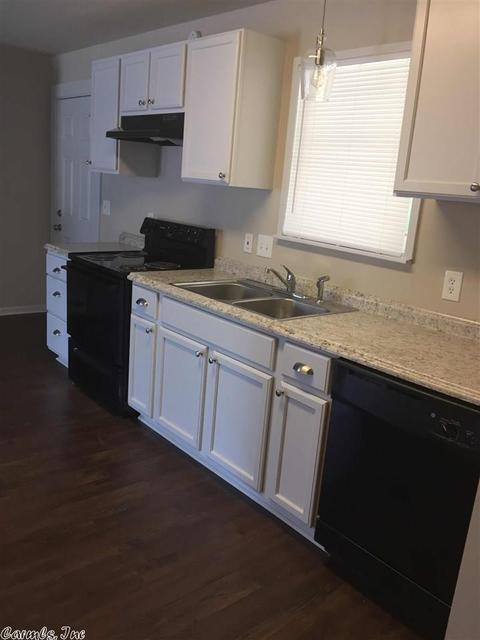 607 N Border St, Benton, AR 72015 photo 3