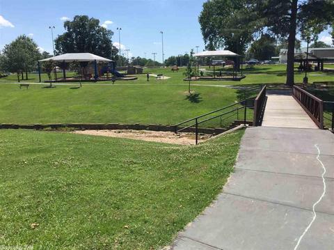 607 N Border St, Benton, AR 72015 photo 16