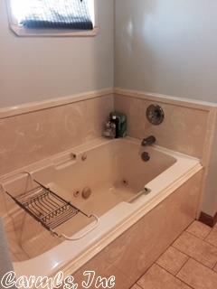 942 Lobo, Benton, AR 72019 photo 13