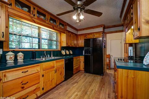 1903 Cedarhurst, Benton, AR 72015 photo 2