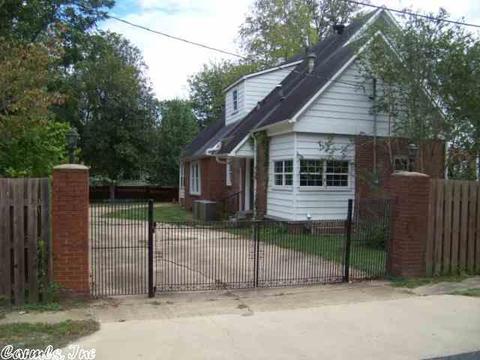 608 Pine Bluff St, Malvern, AR 72104 photo 2