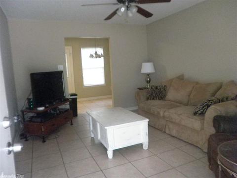 1119 Cherry Ln, Benton, AR 72015 photo 5