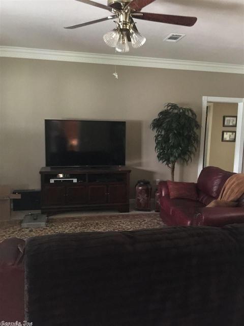 7431 Dolphin, Pine Bluff, AR 71603 photo 3