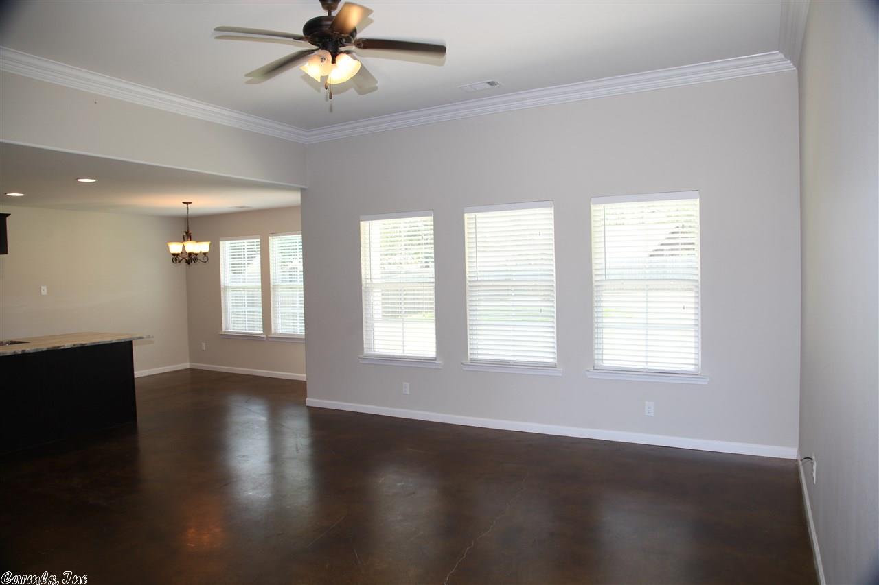 327 Michelle Dr, Benton, AR 72015 photo 3