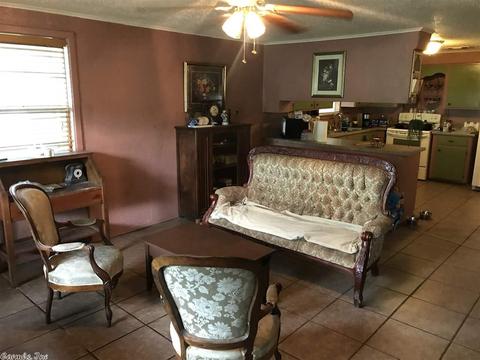 411 E 5th Ave, Foreman, AR 71836 photo 2