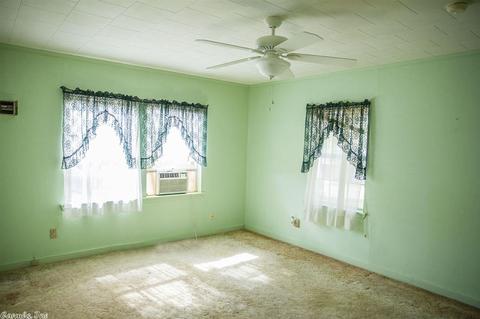814 Third, De Queen, AR 71832 photo 6