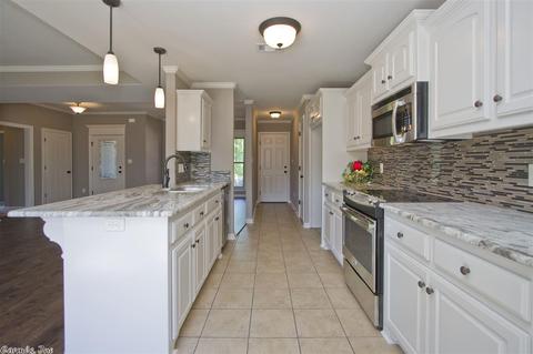 908 Parkside Dr, Redfield, AR 72132 photo 5