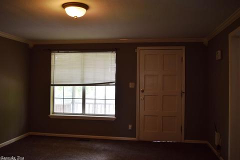 1419 E Chatfield Dr, Benton, AR 72015 photo 4