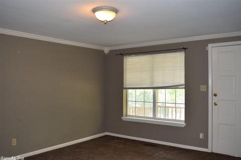 1419 E Chatfield Dr, Benton, AR 72015 photo 2