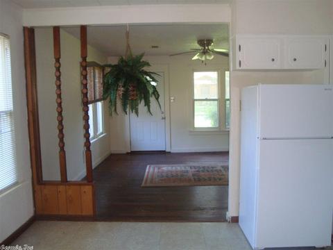 801 S Apple St, Beebe, AR 72012 photo 2