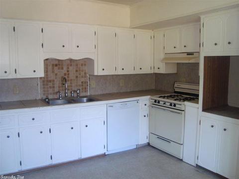 801 S Apple St, Beebe, AR 72012 photo 4