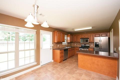 55 Eaglebrook, Conway, AR 72032 photo 5