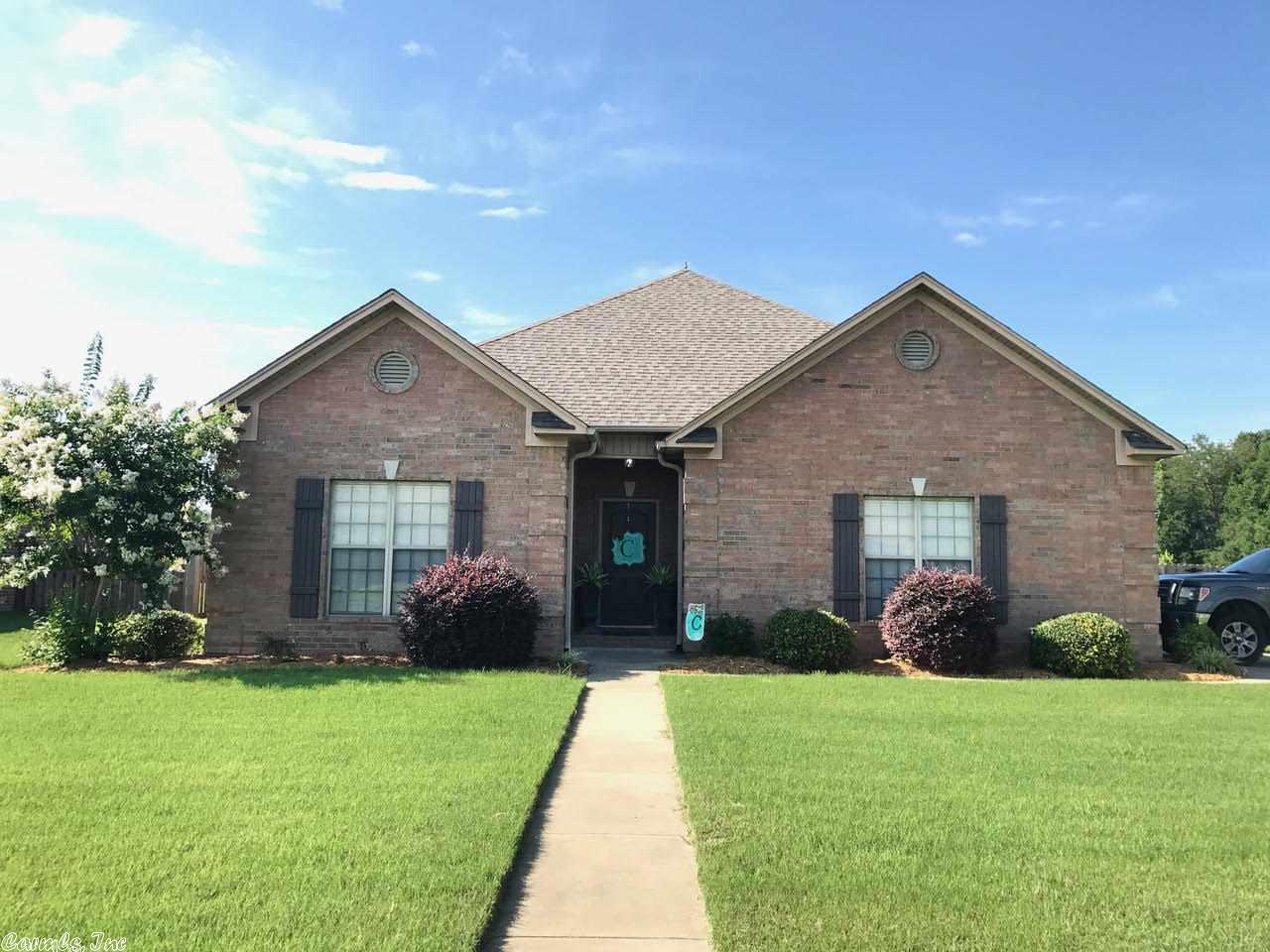 44 Oak Tree Cir, Conway, AR 72032 photo 1