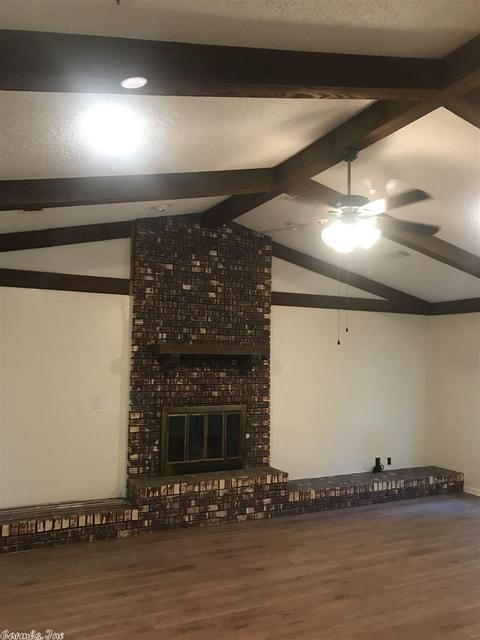 1504 Silver Fox Ln, Pine Bluff, AR 71603 photo 8