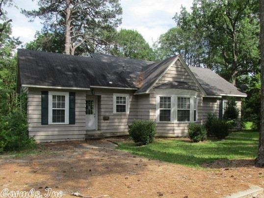203 Van St, Warren, AR 71671 photo 1