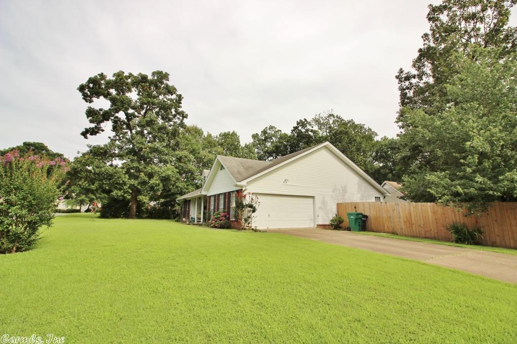 2315 Raintree, Bryant, AR 72022 photo 2
