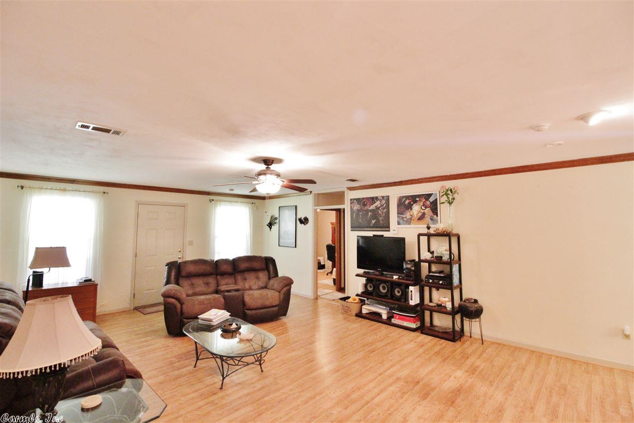 2315 Raintree, Bryant, AR 72022 photo 7