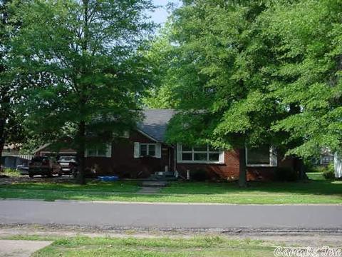 210 W 3rd St, Rector, AR 72461 photo 1
