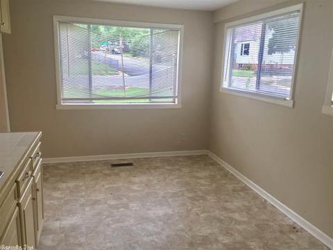 702 Burton St, Benton, AR 72015 photo 5
