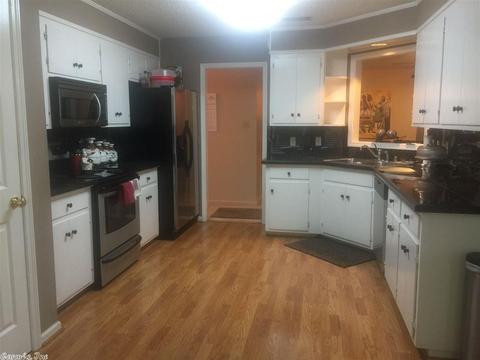 2107 Windsor Colony, Pine Bluff, AR 71603 photo 10