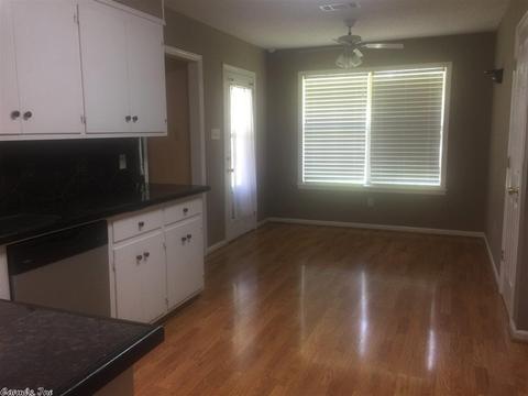 2107 Windsor Colony, Pine Bluff, AR 71603 photo 9