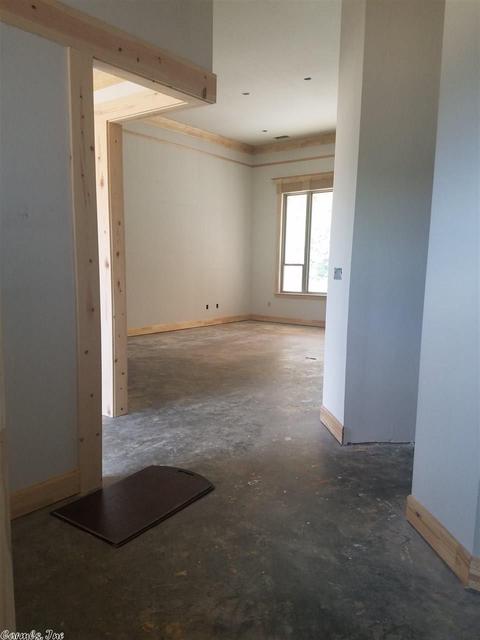 2412 Aberdeen Dr, Bryant, AR 72022 photo 2