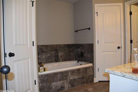 313 Bobwhite Cir, Lonoke, AR 72086 photo 17