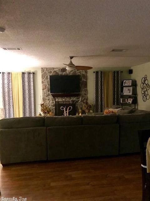 1402 War Eagle, Pine Bluff, AR 71603 photo 5