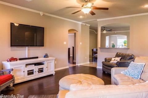1245 Crabapple, Conway, AR 72032 photo 4