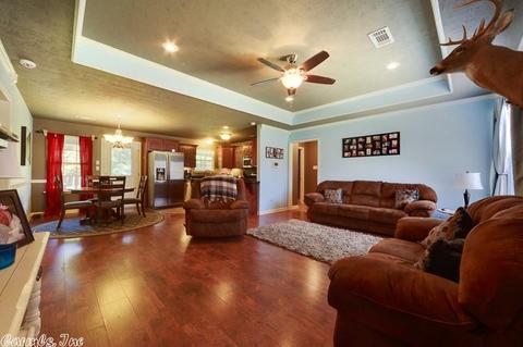 204 Tyler Ln, Austin, AR 72007 photo 2
