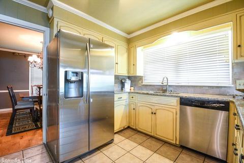 1801 Cedarhurst Dr, Benton, AR 72015 photo 9