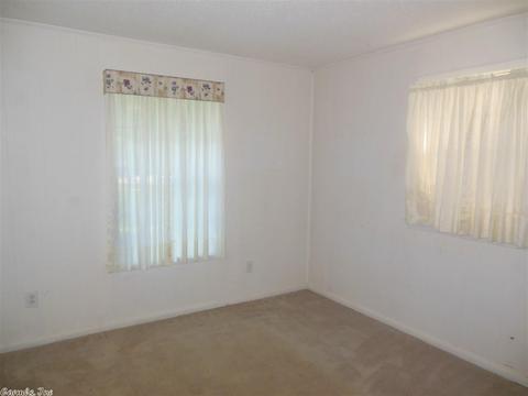 8243 Spring Lk, Pine Bluff, AR 71603 photo 15