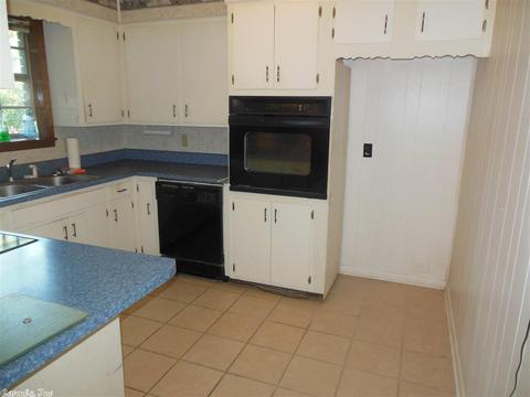 8243 Spring Lk, Pine Bluff, AR 71603 photo 5