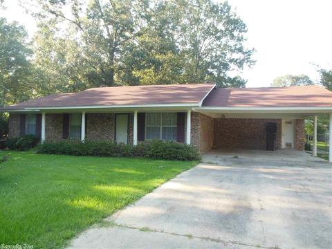 8243 Spring Lk, Pine Bluff, AR 71603 photo 1