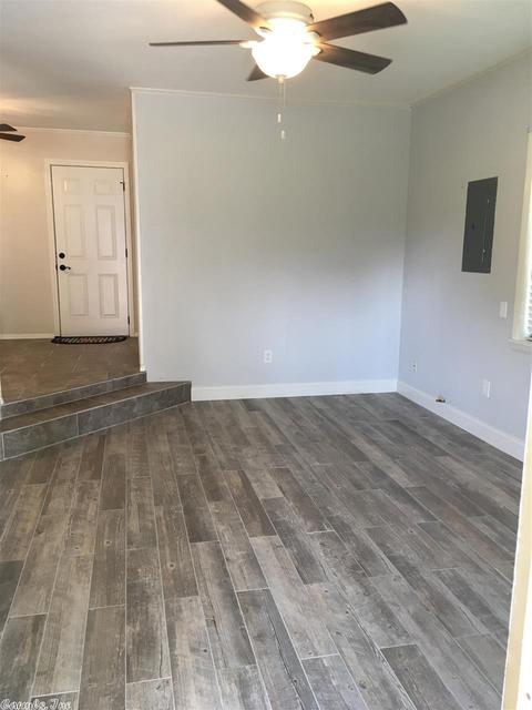 823 W Maple St, Benton, AR 72015 photo 13