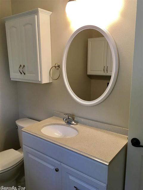 823 W Maple St, Benton, AR 72015 photo 25